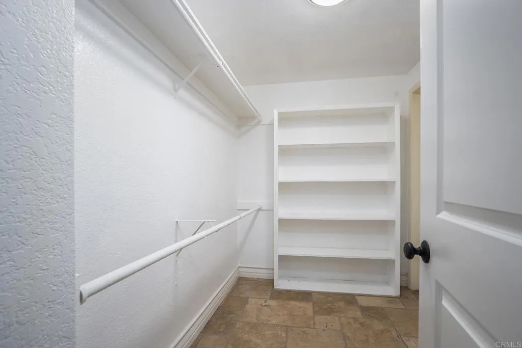 https://cdn.realtyfeed.com/cdn/127/306725245/c12a5d6e4bd79371e878a9197f46ddb8.webp