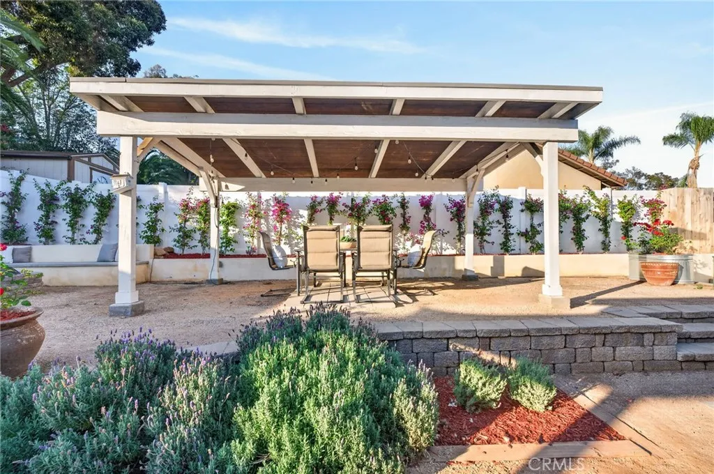https://cdn.realtyfeed.com/cdn/127/306725247/214c3479ca2951633cb598a3d774e84b.webp