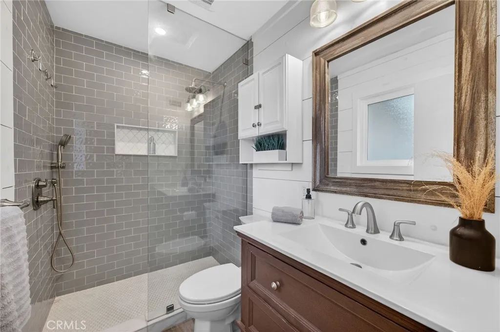 https://cdn.realtyfeed.com/cdn/127/306725247/8e8bbe9a929b54a1ffd3fa75ea881214.webp