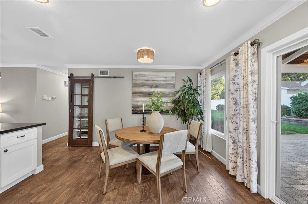 https://cdn.realtyfeed.com/cdn/127/306725247/a13e347e39f7f17fe00309cd824c66c5.webp