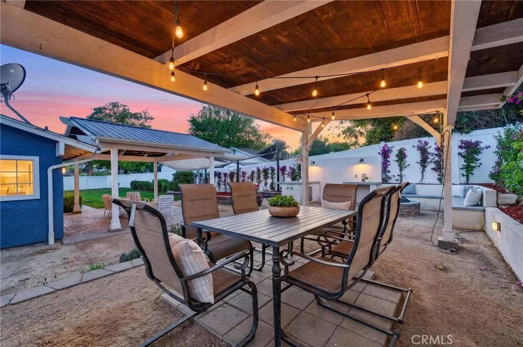 https://cdn.realtyfeed.com/cdn/127/306725247/ce0303edf56dc2eb1fbcaecf21d39712.webp