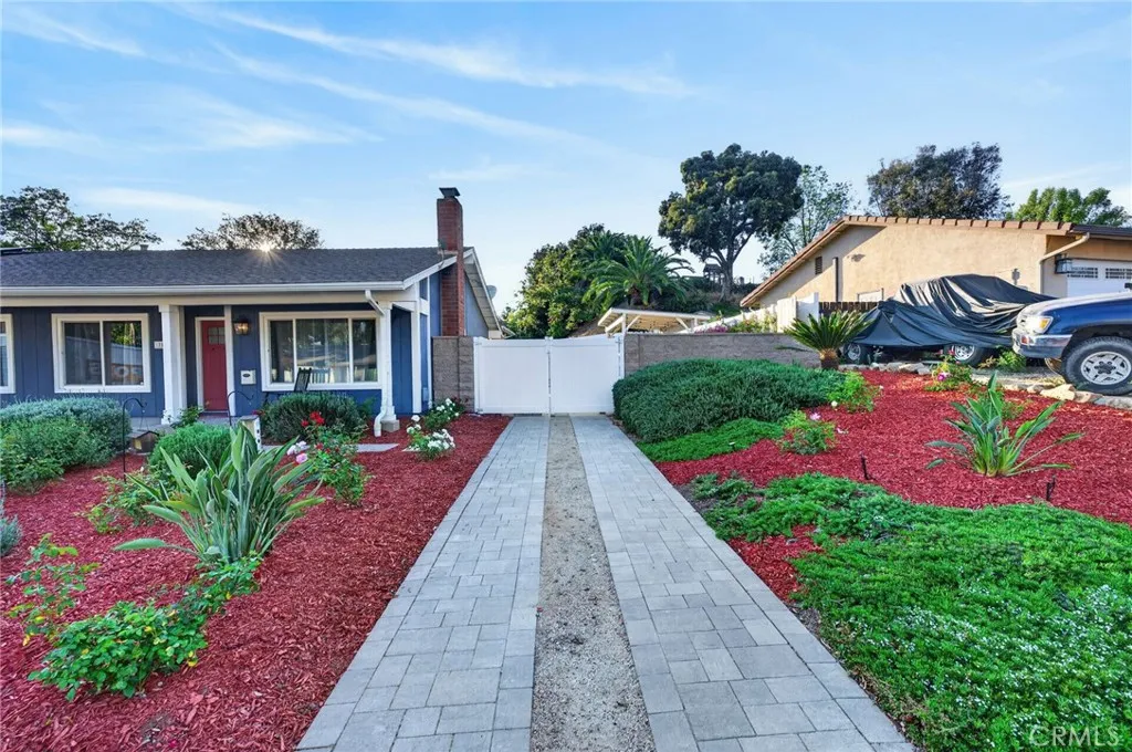 https://cdn.realtyfeed.com/cdn/127/306725247/f009fc6b7a22b83a6f80243125342985.webp