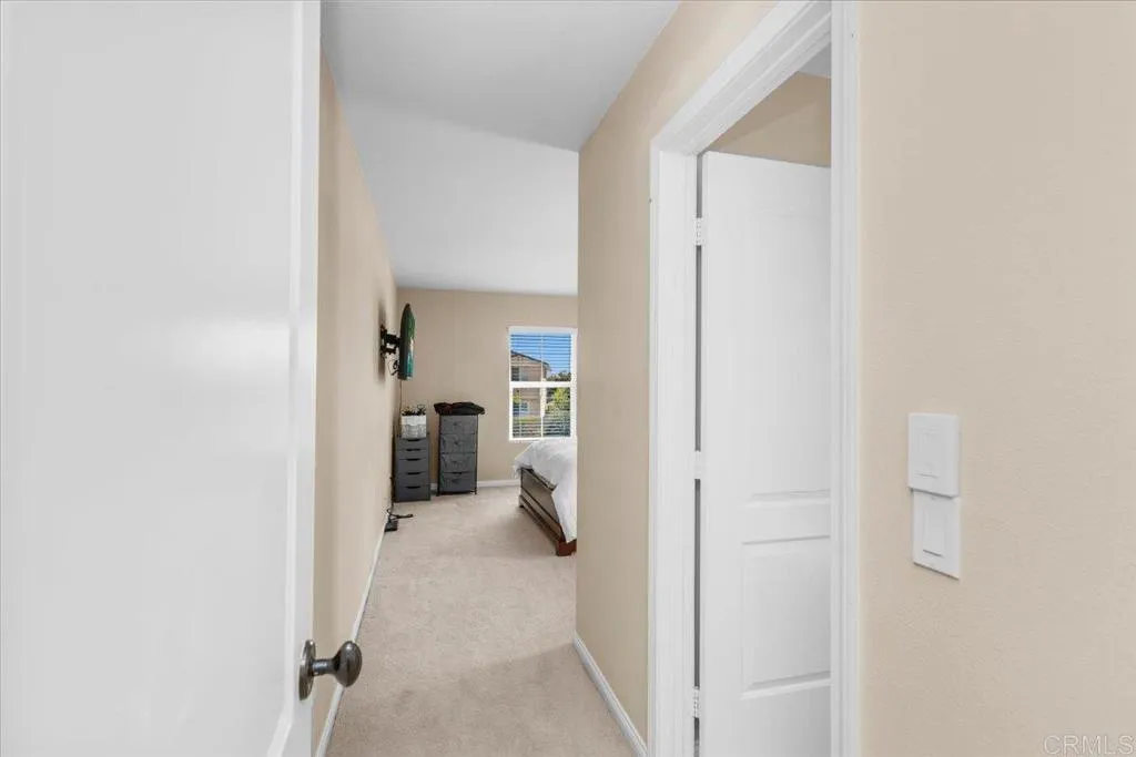 https://cdn.realtyfeed.com/cdn/127/306725259/056e5454ca43737e5f8413b4274fc34d.webp