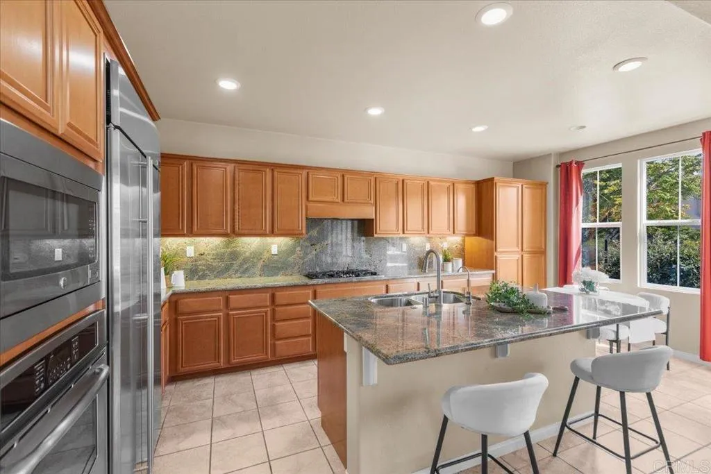 https://cdn.realtyfeed.com/cdn/127/306725259/0e470ddf22db2e08c95adf2365513eed.webp