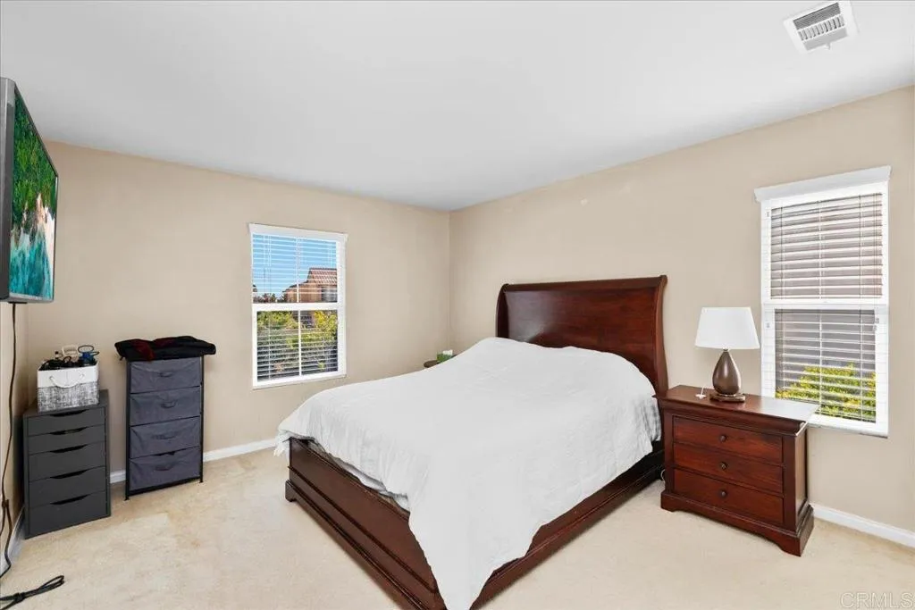 https://cdn.realtyfeed.com/cdn/127/306725259/1d91aad5599d4dc1c5ea7a5b96b2a358.webp