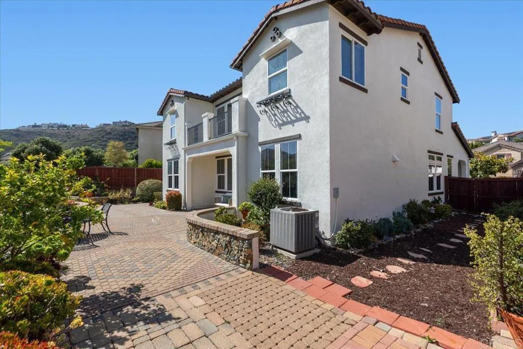 https://cdn.realtyfeed.com/cdn/127/306725259/3cccc011d1e0a37e4cb38882745506cd.webp