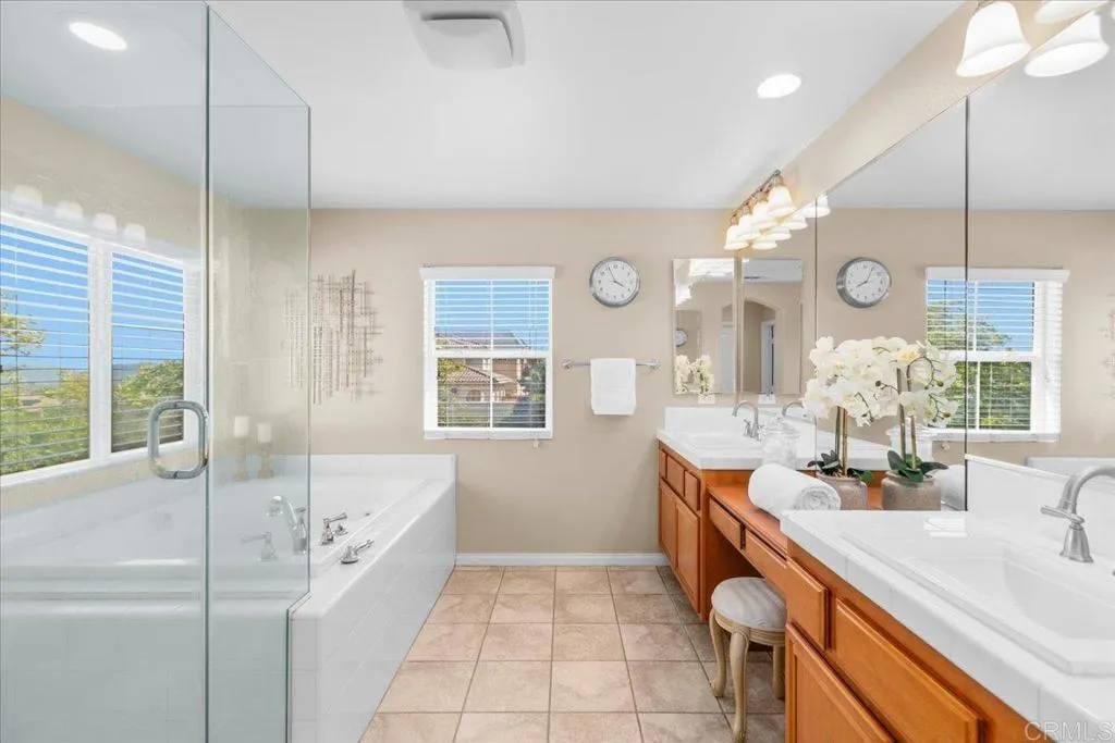 https://cdn.realtyfeed.com/cdn/127/306725259/b9eac75569fb5bc139e491ca602e8153.webp