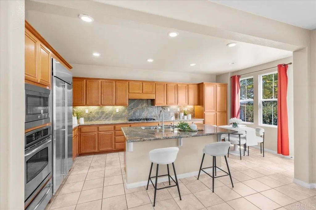 https://cdn.realtyfeed.com/cdn/127/306725259/ceb550f5e474471e5c20394341f63b68.webp