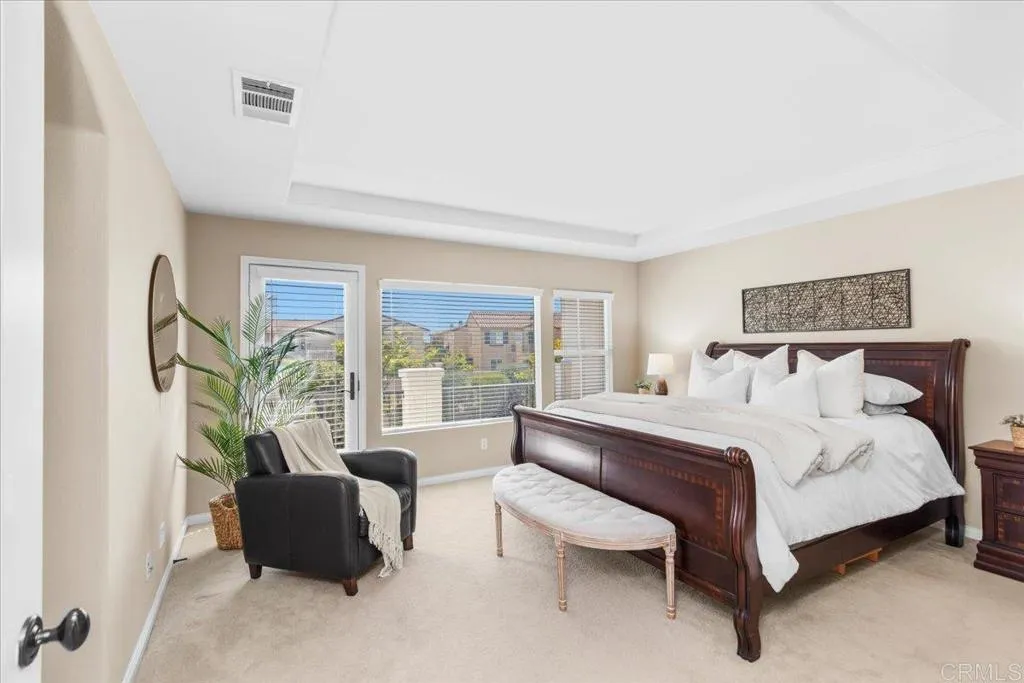 https://cdn.realtyfeed.com/cdn/127/306725259/ff589cdfdab0543a654768134e229ce7.webp