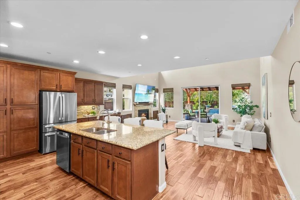 https://cdn.realtyfeed.com/cdn/127/306725261/3efc82995759221d42e02f7ac219a6f4.webp