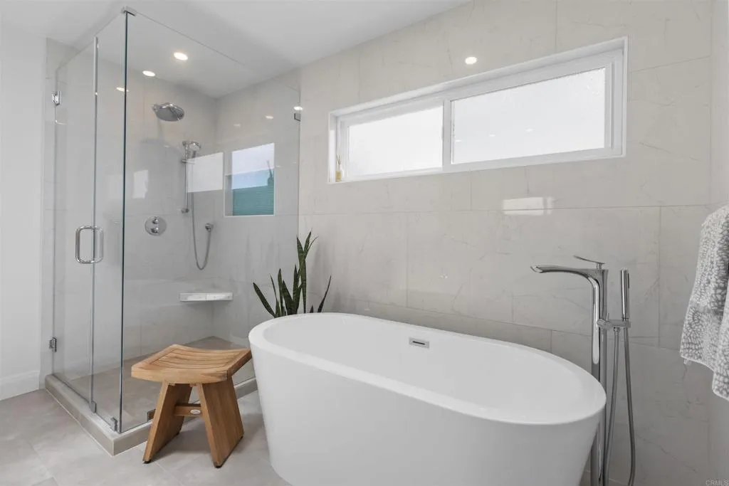 https://cdn.realtyfeed.com/cdn/127/306725262/02db470126b842b783e219ec9ff17e32.webp