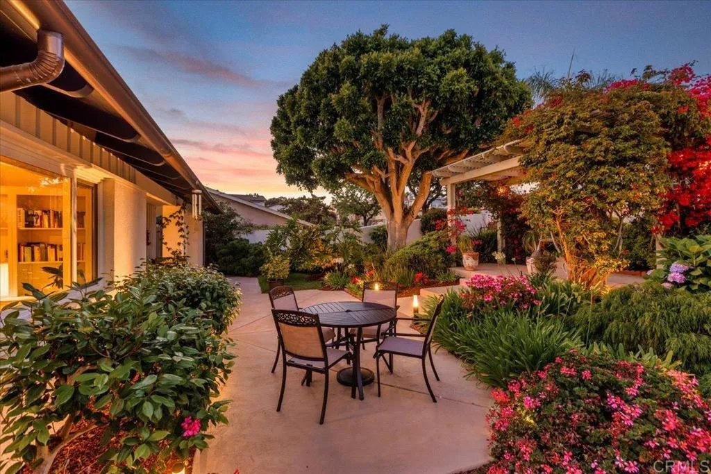 https://cdn.realtyfeed.com/cdn/127/306725262/03839cbb86ef136d0a5201daa2b7cbef.webp