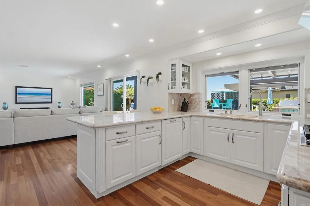https://cdn.realtyfeed.com/cdn/127/306725262/49d62b4cac90686ba1f750be796e56b1.webp