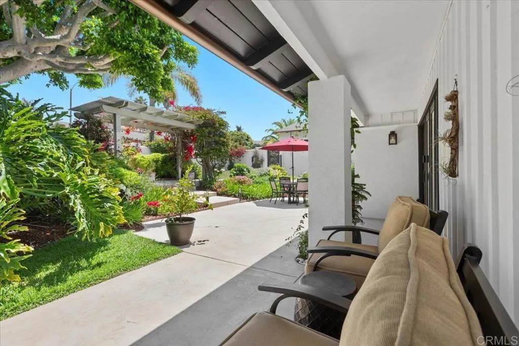 https://cdn.realtyfeed.com/cdn/127/306725262/afbd306401063e7da5a12470a398688b.webp