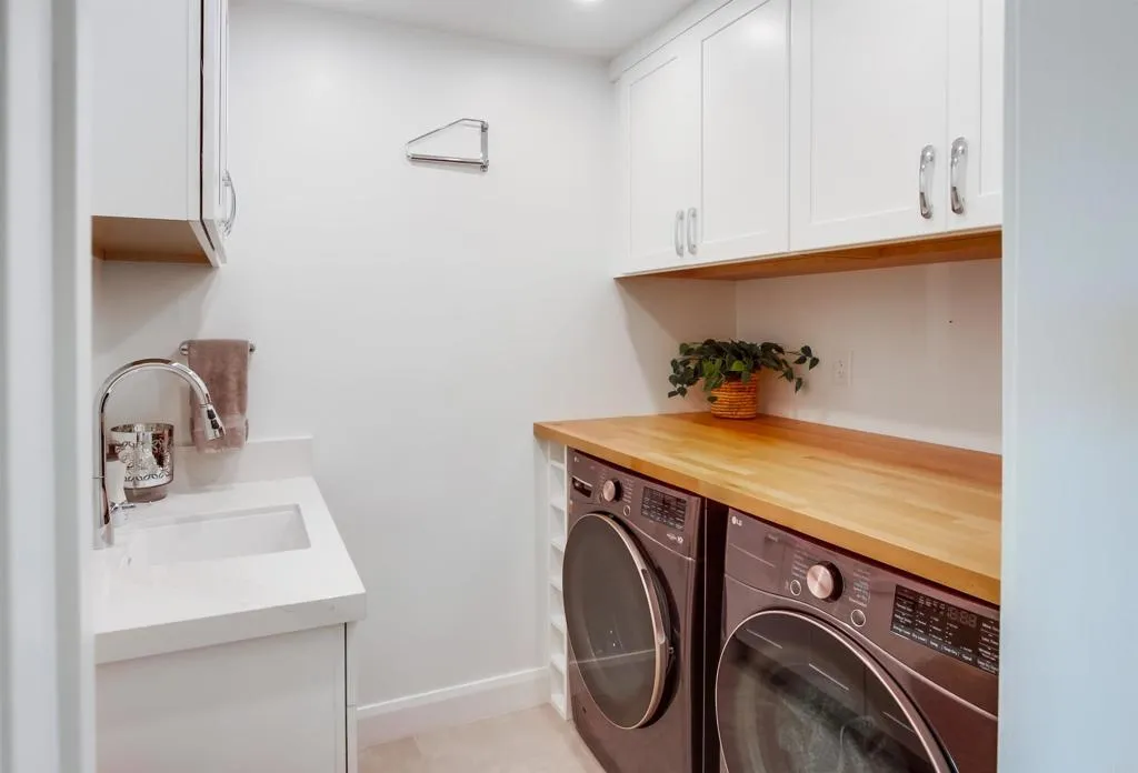 https://cdn.realtyfeed.com/cdn/127/306725262/c4d826abca18eeeca1abc10589f7230c.webp