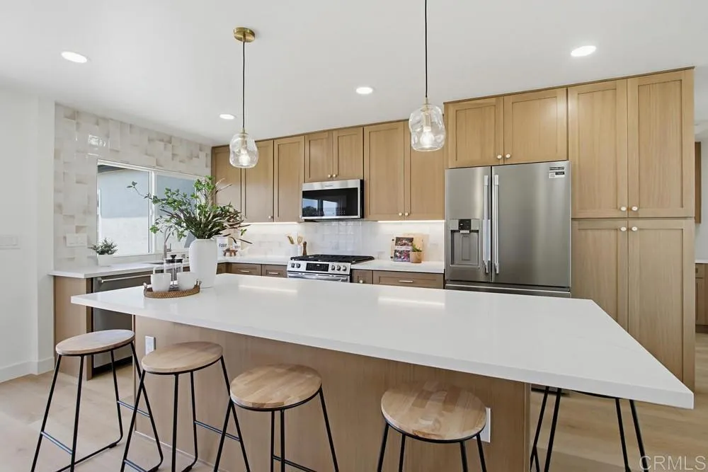 https://cdn.realtyfeed.com/cdn/127/306725269/51e906e6dbbb32d4ee80168b5274574b.webp