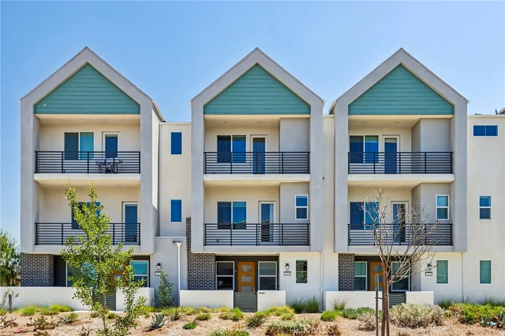 Irvine, CA 92618