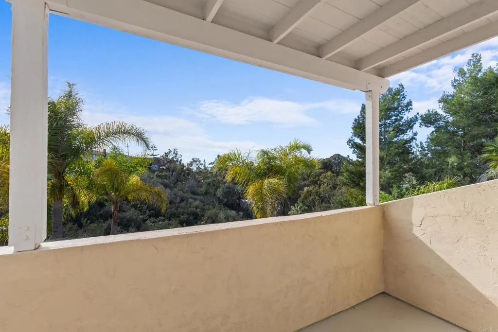 https://cdn.realtyfeed.com/cdn/127/306725324/675fd5ad407538cee405739f492775a8.webp