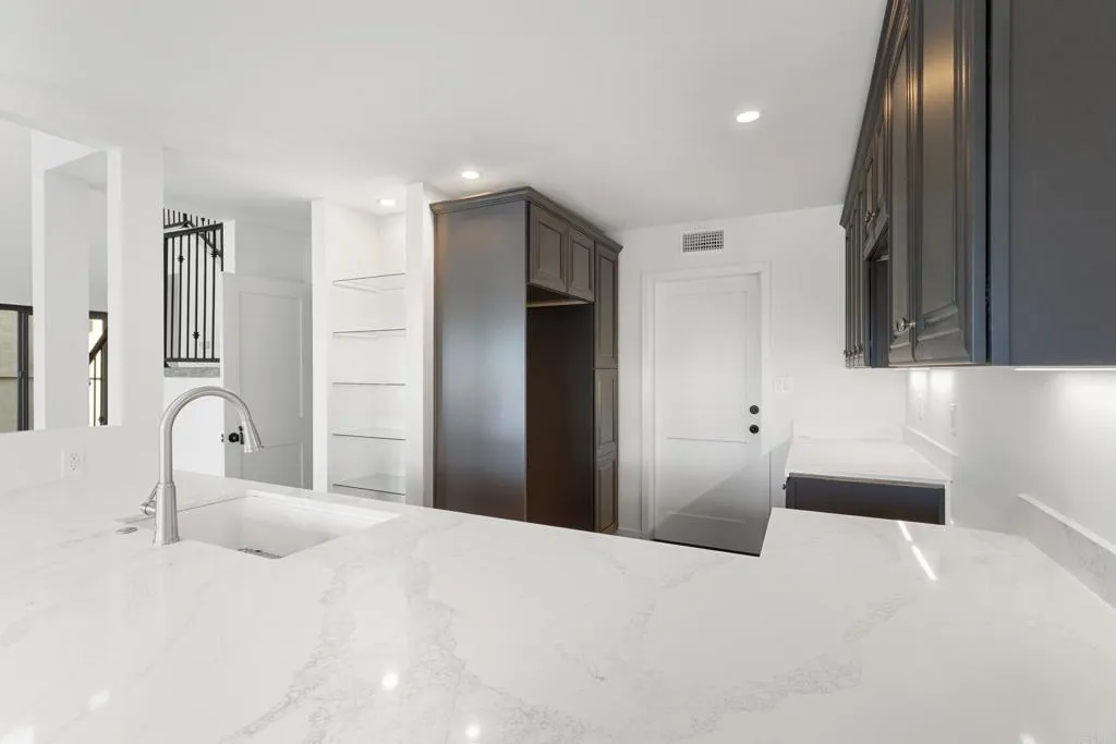 https://cdn.realtyfeed.com/cdn/127/306725324/6c6542d99877c5cc8bab9eddc441d9eb.webp
