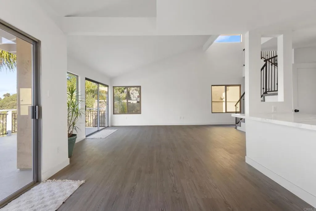 https://cdn.realtyfeed.com/cdn/127/306725324/defdb831630fc4e4ae5769e8e1520446.webp