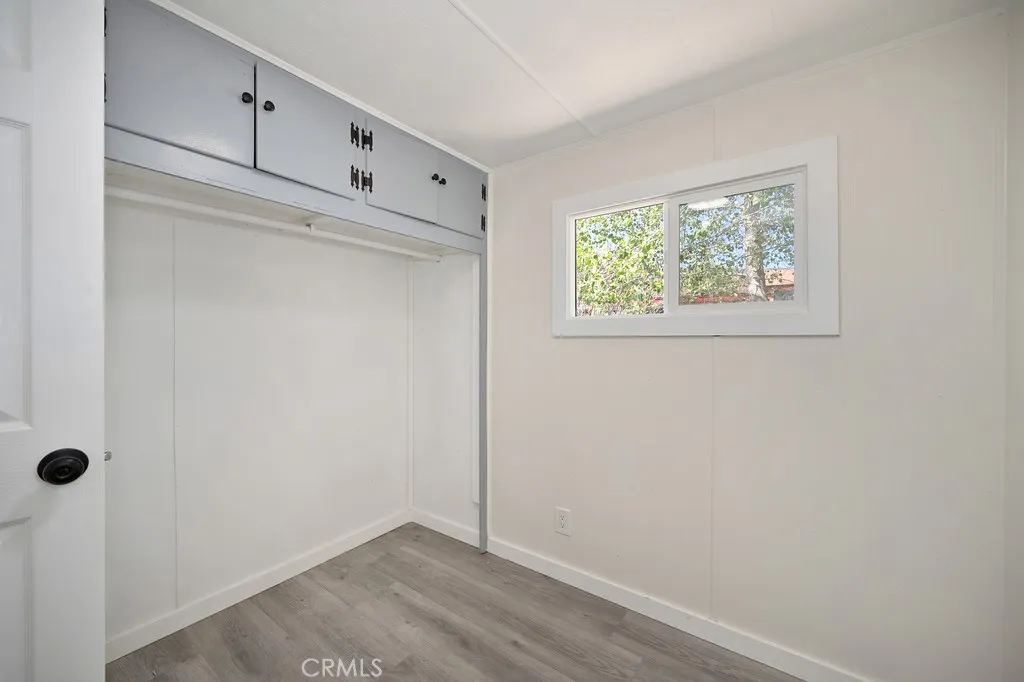 https://cdn.realtyfeed.com/cdn/127/306725339/13e05e3d6d284db3c18fdbd97b1dff42.webp