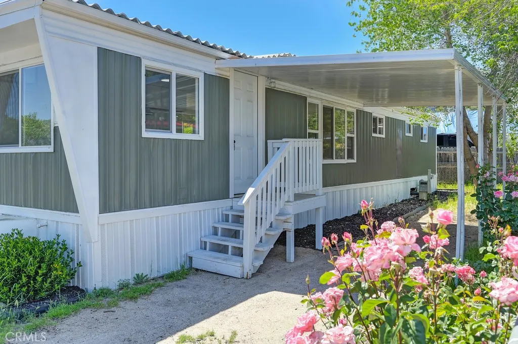 https://cdn.realtyfeed.com/cdn/127/306725339/1b5ab0e5087d592a9e4e5f67c54fa34e.webp