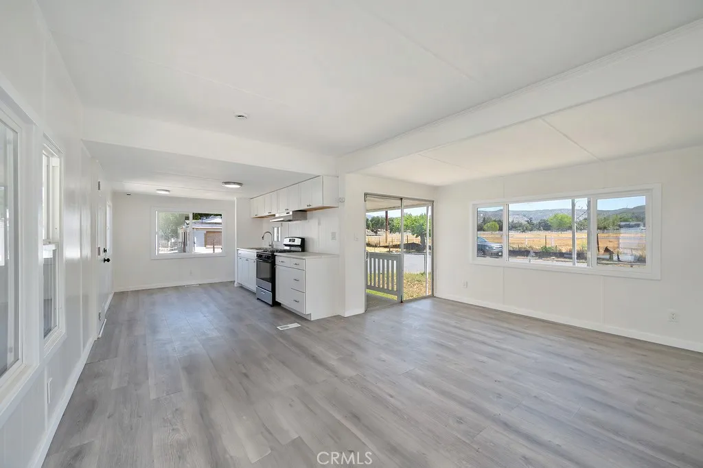 https://cdn.realtyfeed.com/cdn/127/306725339/2a435c4b82d08de989f778b8691213e2.webp