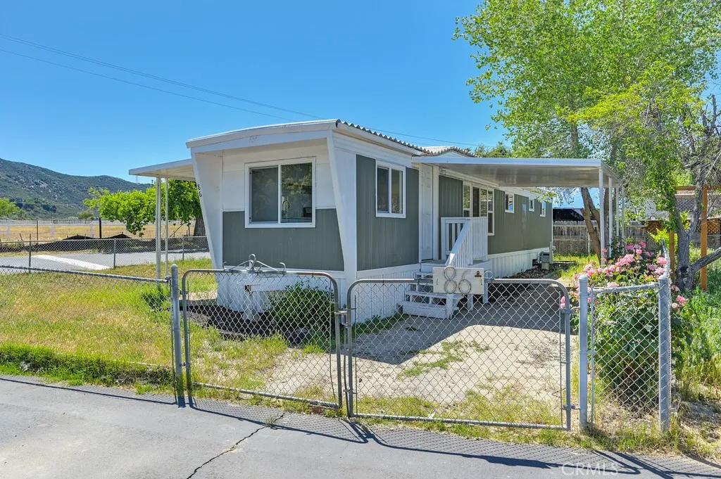 https://cdn.realtyfeed.com/cdn/127/306725339/a4212d3d2ed956e55aa66fa361d2f45a.webp