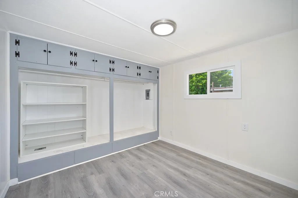 https://cdn.realtyfeed.com/cdn/127/306725339/a62ef356848e6d1cfb8aa1ff12316b36.webp