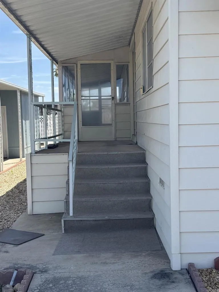 https://cdn.realtyfeed.com/cdn/127/306725341/475e1b9951fe9552ad57b0ab701e6e53.webp