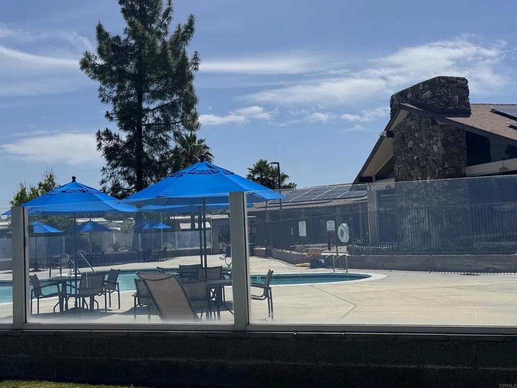 https://cdn.realtyfeed.com/cdn/127/306725341/8111de78bd310b84f416879e30bd91b6.webp