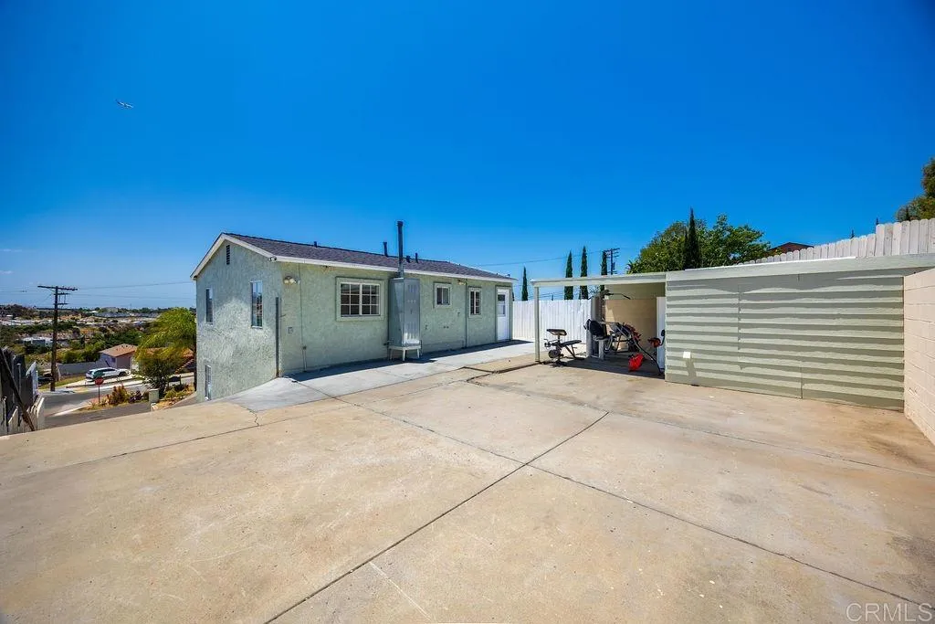 https://cdn.realtyfeed.com/cdn/127/306725346/154f7083dcea48a7c21a77b4b1ce8c24.webp