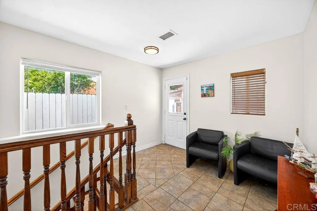 https://cdn.realtyfeed.com/cdn/127/306725346/2f86e08c920492087584e01aadcfe00e.webp