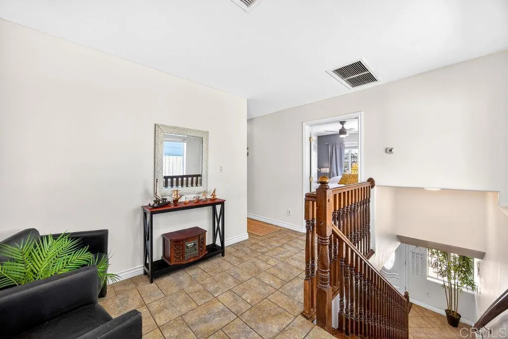 https://cdn.realtyfeed.com/cdn/127/306725346/816043703dd85481136f61798f91f311.webp