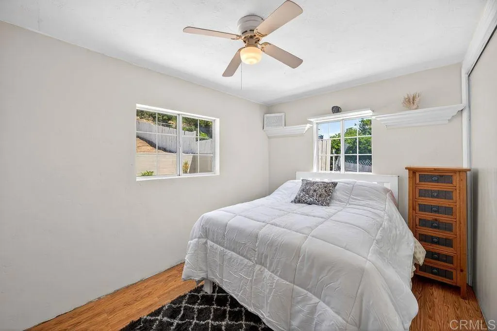 https://cdn.realtyfeed.com/cdn/127/306725346/fdf5db6684b8bad7fd1752fefc9efc2e.webp