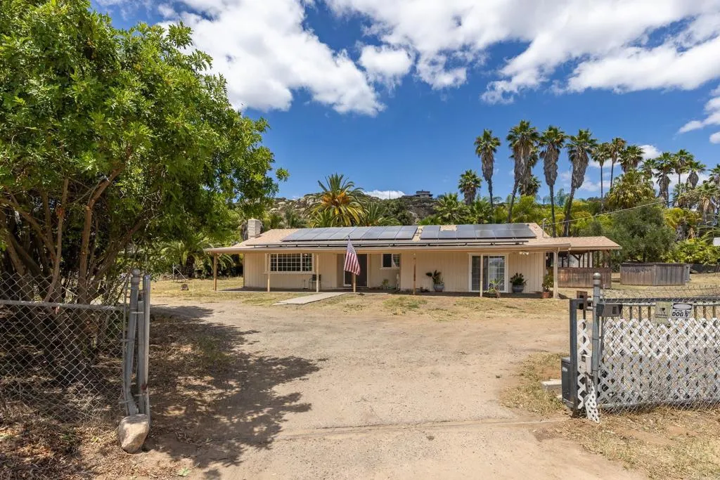 Ramona, CA 92065