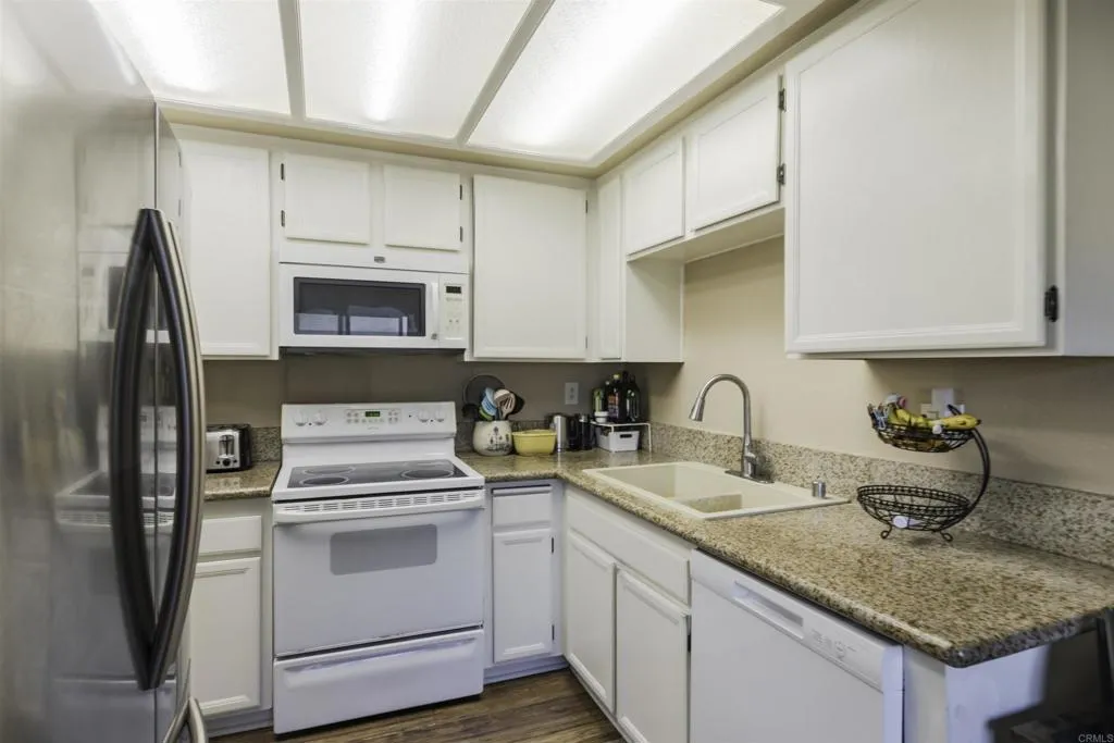 https://cdn.realtyfeed.com/cdn/127/306725460/3d2fc0c875fcb8514c28ba54804f3e22.webp