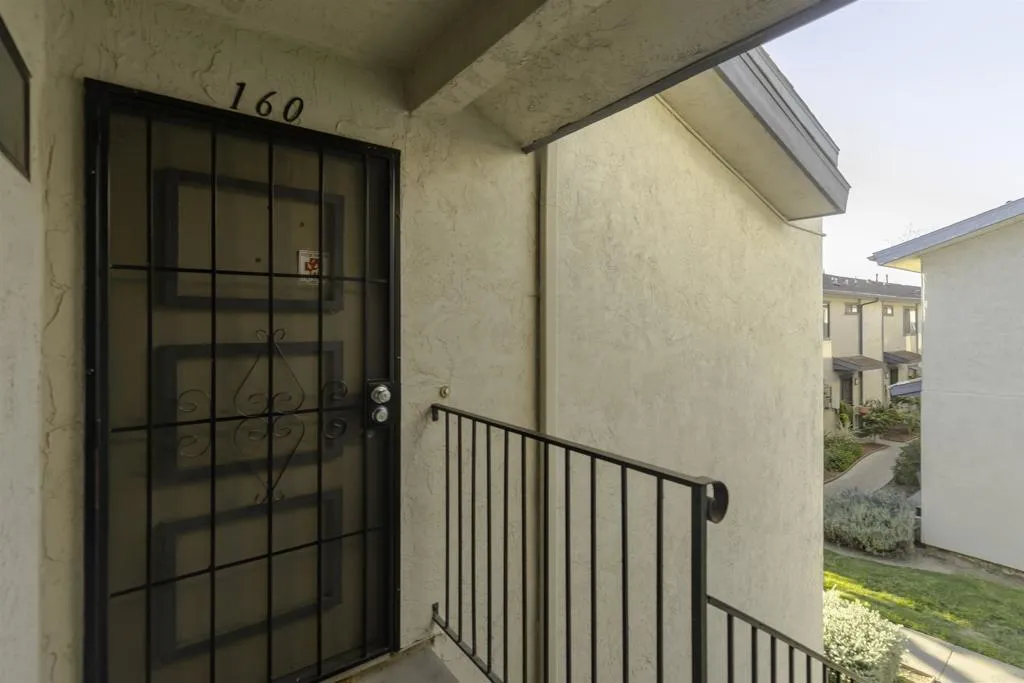 https://cdn.realtyfeed.com/cdn/127/306725460/d9da093a6b979c780832181e7bb461a8.webp