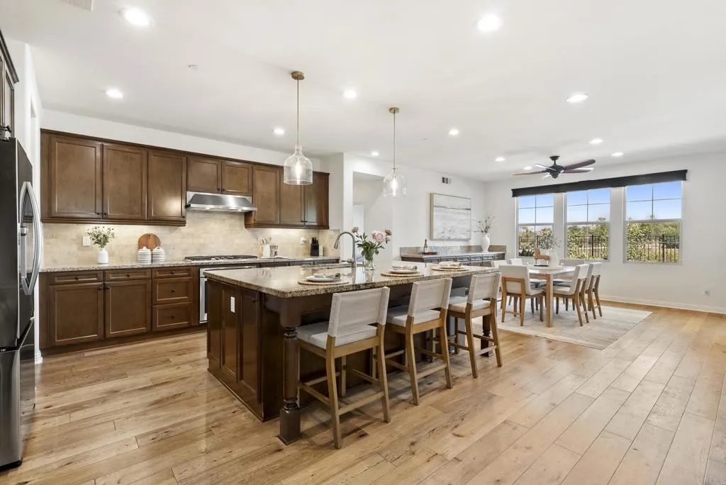 https://cdn.realtyfeed.com/cdn/127/306725464/2823941264295f7286bfbe3b7fd0cd4d.webp
