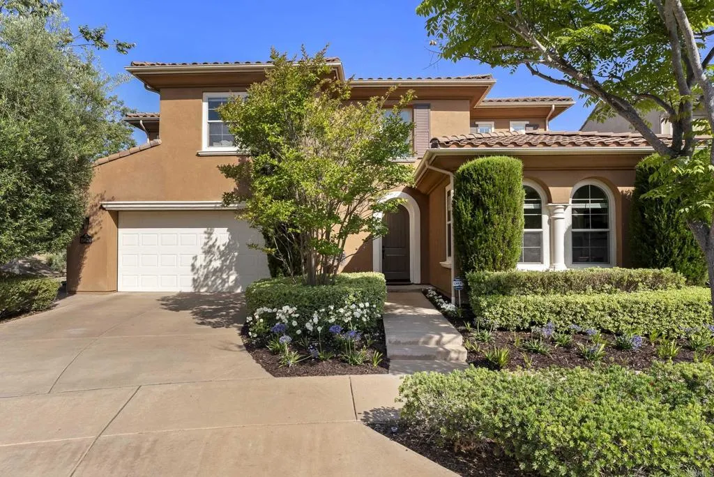 https://cdn.realtyfeed.com/cdn/127/306725464/90c24a2a9370d82dcde0f7865c0ec2d9.webp