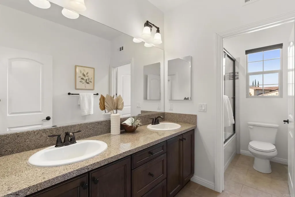 https://cdn.realtyfeed.com/cdn/127/306725464/eaf1a62e60897f70255739e6f4f33cea.webp