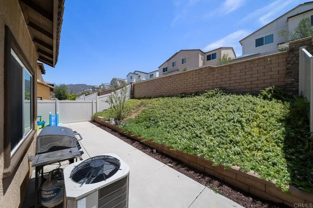 https://cdn.realtyfeed.com/cdn/127/306725467/156513620920ae1d45e1560318447f94.webp