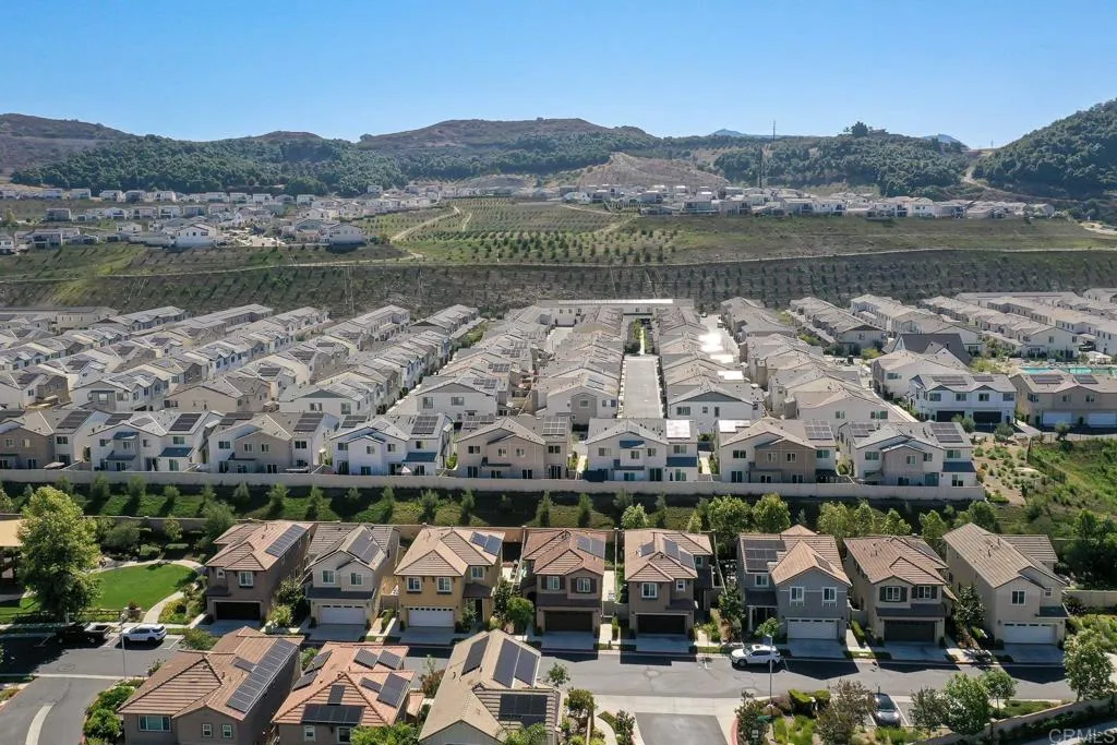 https://cdn.realtyfeed.com/cdn/127/306725467/4938f50cbe22d06f6ea8f9ffd5cc9395.webp