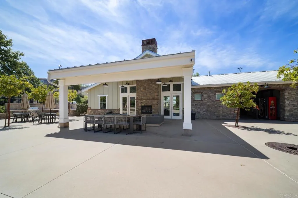 https://cdn.realtyfeed.com/cdn/127/306725467/526b63f61bbb60f8320e7dd5f9fcb987.webp