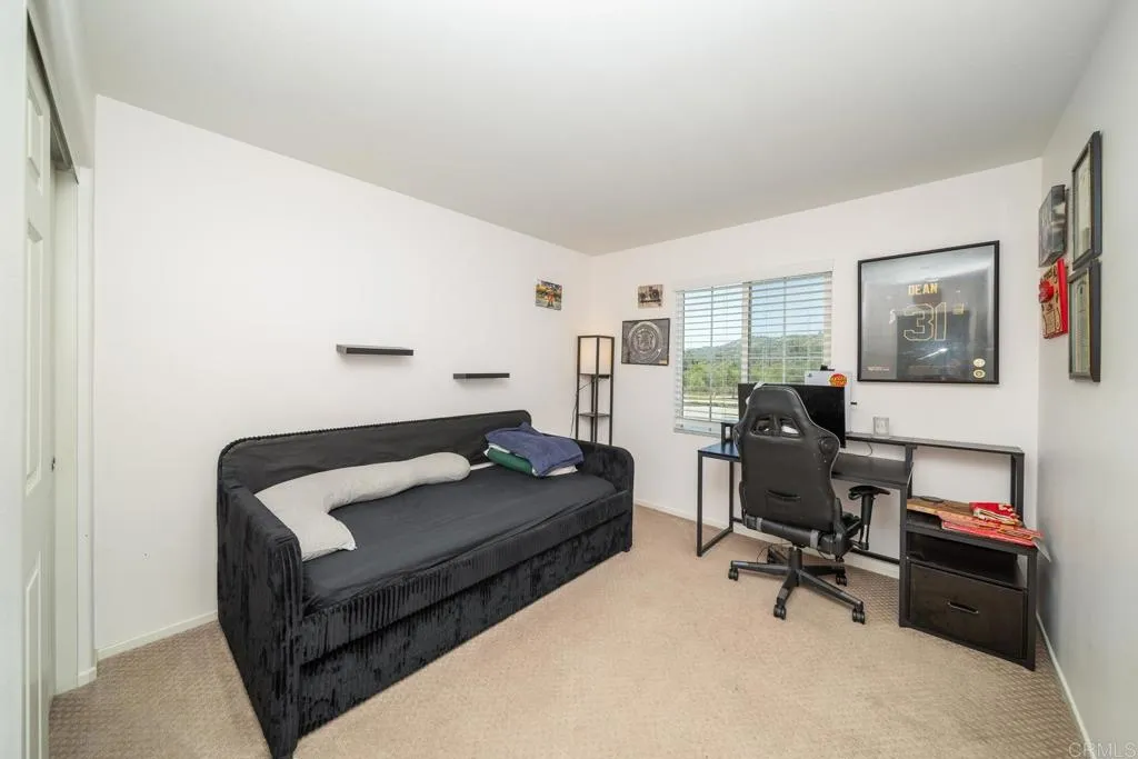 https://cdn.realtyfeed.com/cdn/127/306725467/8684809590eebc779c684040191f0b0f.webp