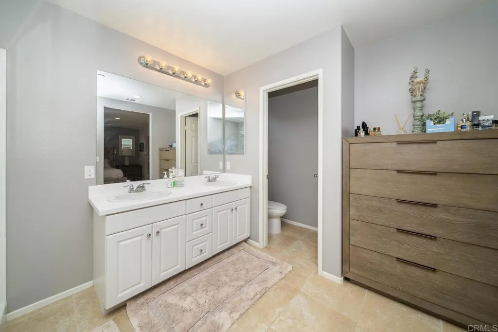 https://cdn.realtyfeed.com/cdn/127/306725467/89a4fe552abaecb64f6fba30c04362c4.webp