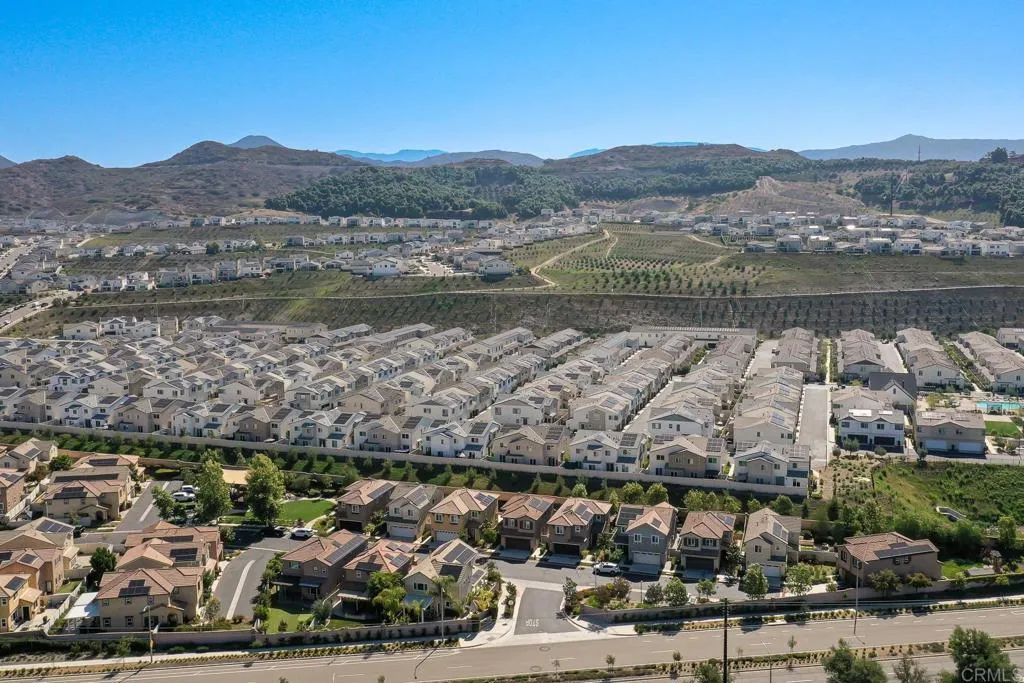 https://cdn.realtyfeed.com/cdn/127/306725467/ab54e510615b8ce7d6f93fa7e94e8921.webp