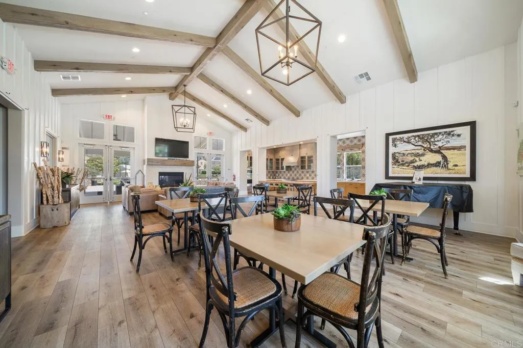 https://cdn.realtyfeed.com/cdn/127/306725467/f45323b0a0c513cff6b991ae9827702c.webp