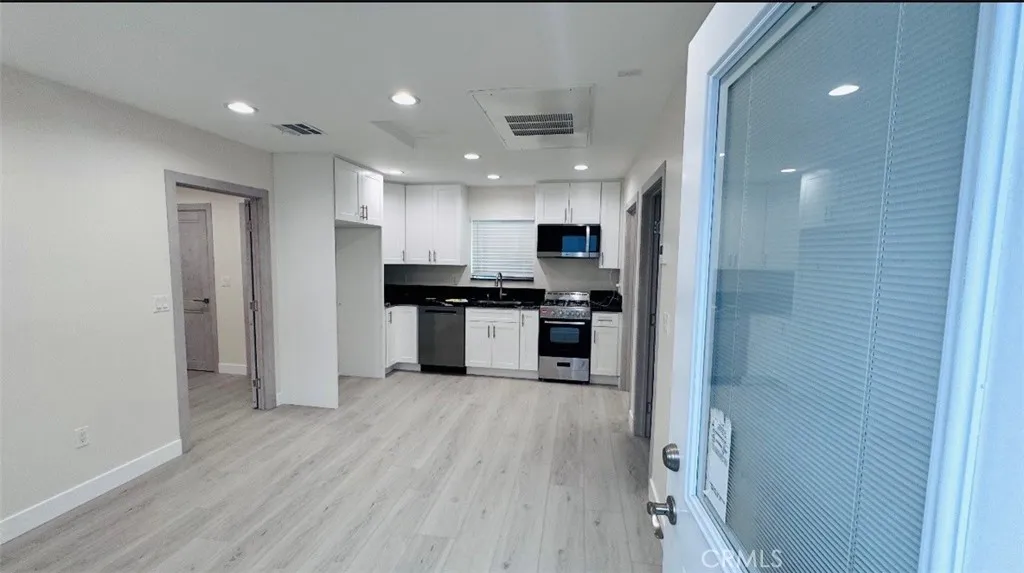 11022 Louise Avenue, Granada Hills, CA 91344 - Photo 2 of 14, Granada Hills, CA