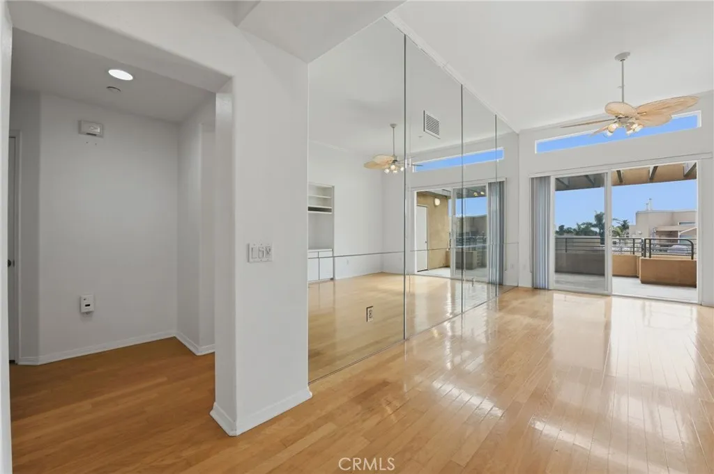 https://cdn.realtyfeed.com/cdn/127/306725515/28d34ce2eaa0c7e80433d14ade31c91e.webp